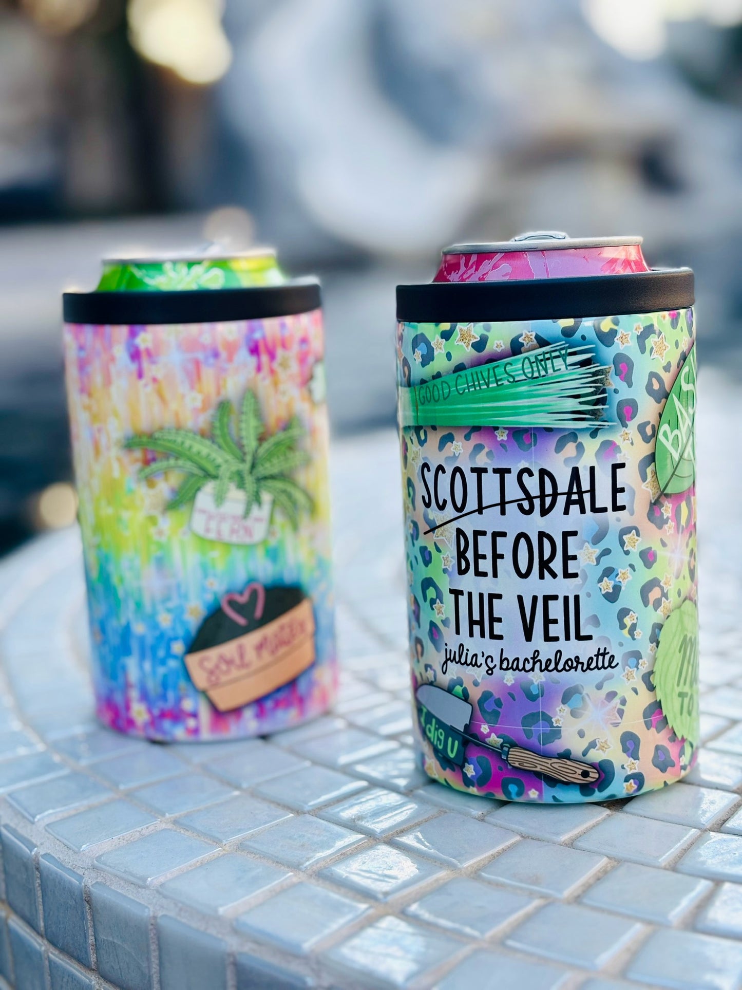 Universal can cooler